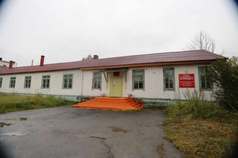Начальная школа в поселке Снежный