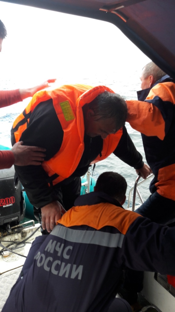 Воскресная прогулка по морю чуть не завершилась трагедией