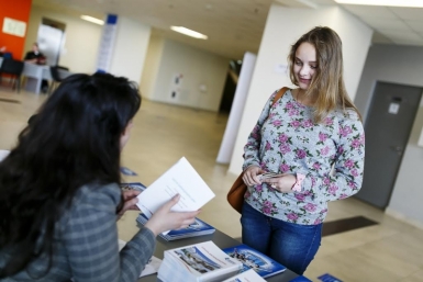 Кем стать, выбирают абитуриенты Магадана