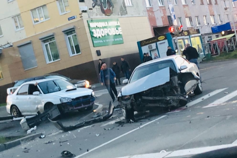 В ДТП на перекрестке улиц Гагарина и Парковой в Магадане пострадал пассажир (ВИДЕО)