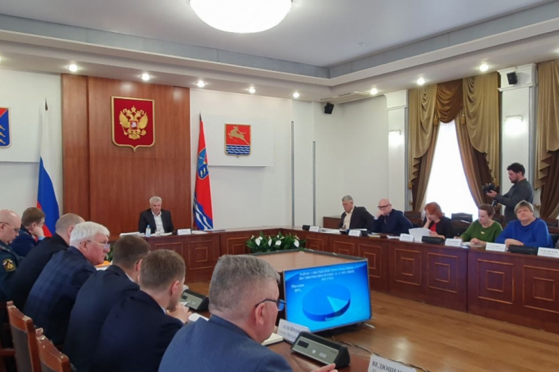 Сергей Носов провел заседание комиссии по безопасности дорожного движения