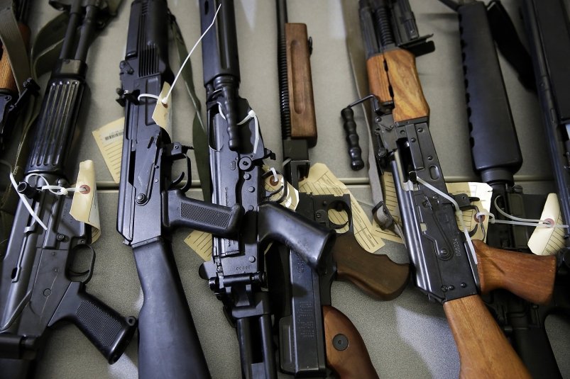 На Колыме под контролем сотрудников Росгвардии состоит более 6000 владельцев оружия