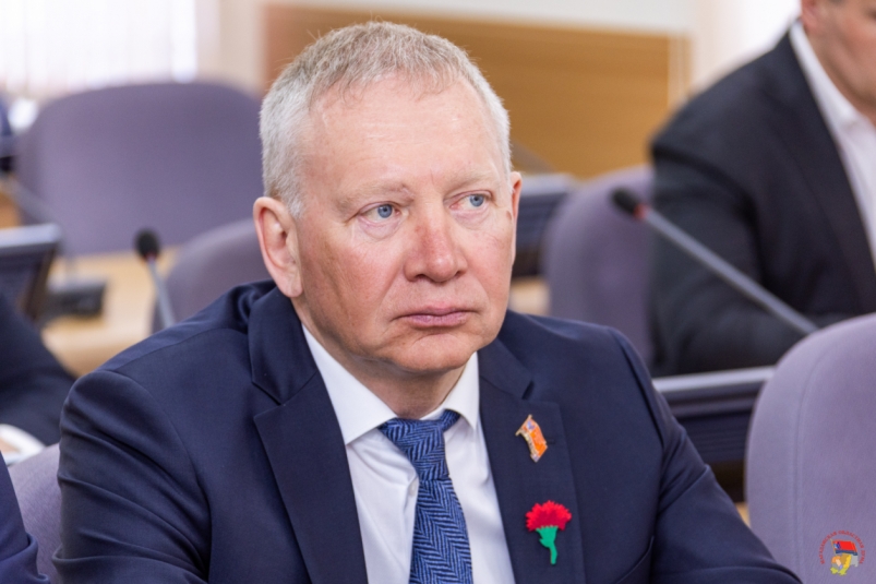 Депутат Магаданской областной Думы Владимир Милотворский отчитался о работе