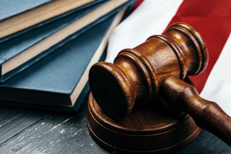 Магаданец пойдет под суд из-за фиктивной регистрации иностранца