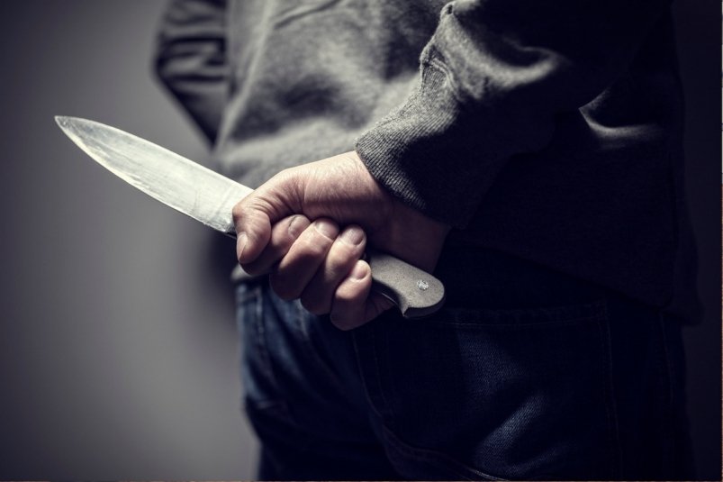В Сусумане местный житель осужден за нападение на приятеля с кинжалом