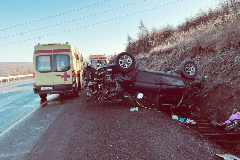 ДТП в пригороде Магадана: водитель и два пассажира получили повреждения