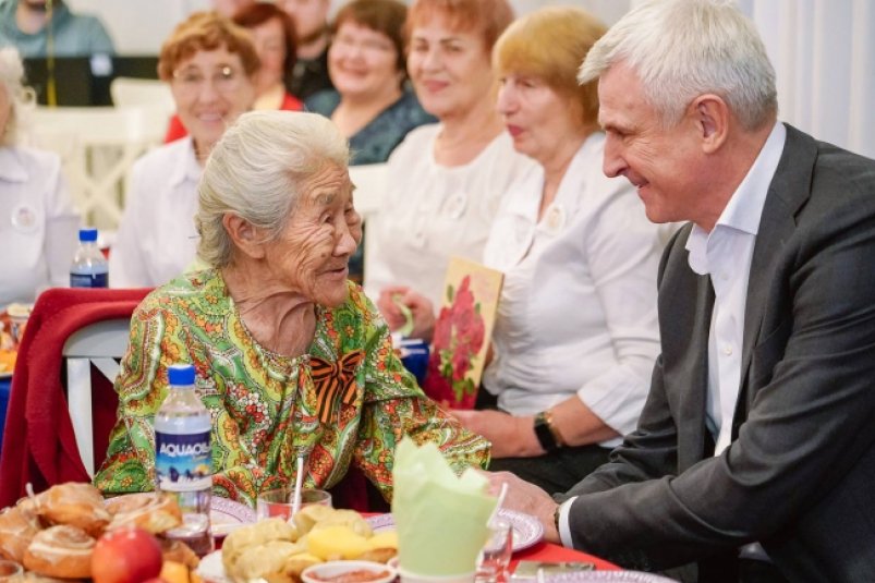 В Магадане отметили 90-летие Марии Ротваль — труженицы тыла и ветерана труда