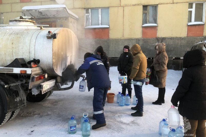 В поселке Холодном работает оперативная группа МЧС России