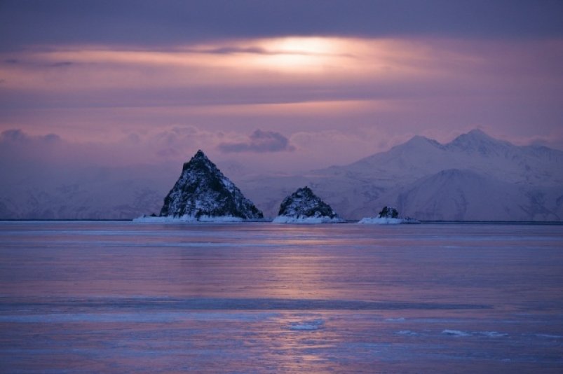 В Магадане днем временами небольшой снег и до –8 градусов