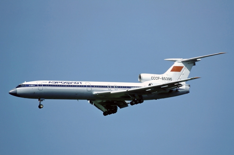 В первый полет на комфортабельном Ту-154 отправились колымчане 38 лет назад