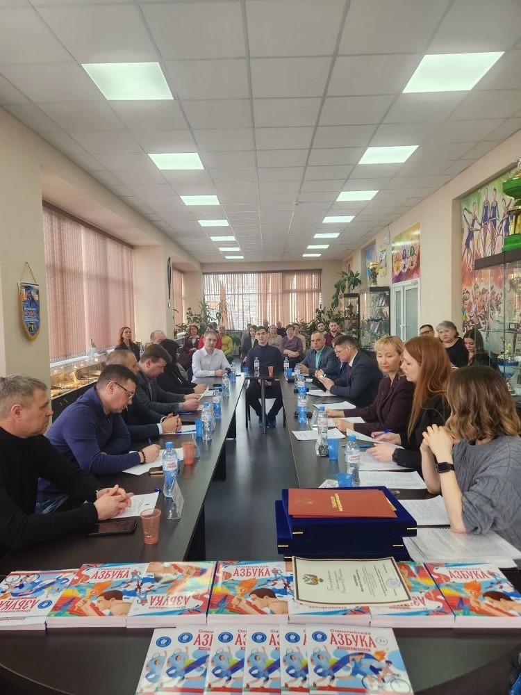 В Магадане состоялась коллегия департамента физической культуры и спорта Источник