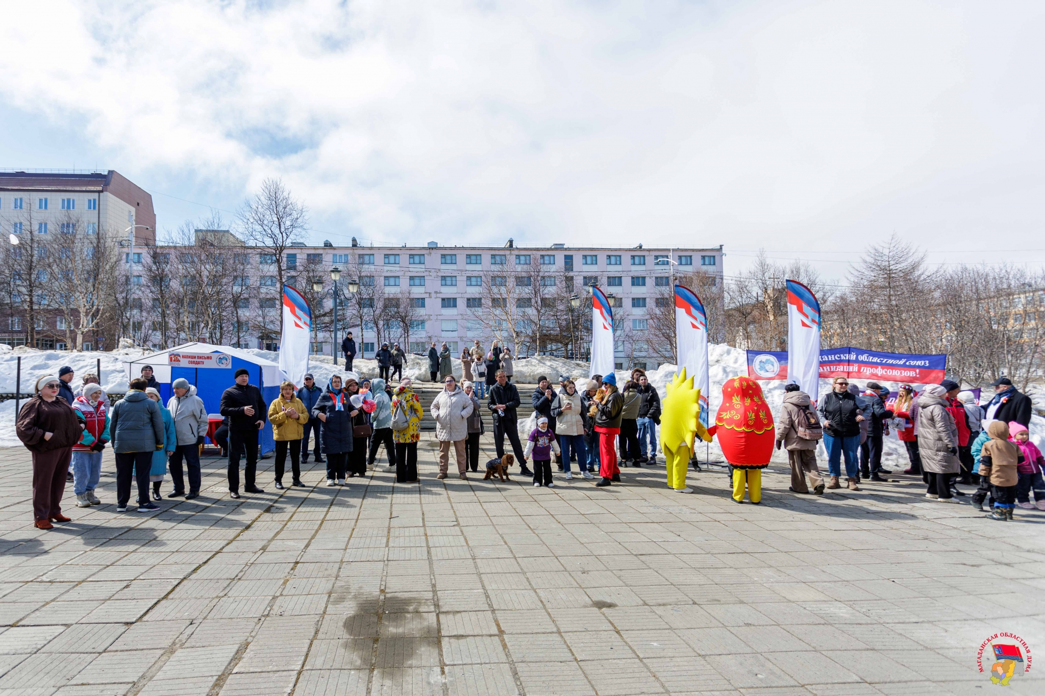 В областном центре состоялся митинг-концерт &quotТрудом и Доблестью – за Мир и Победу!&quot Источник