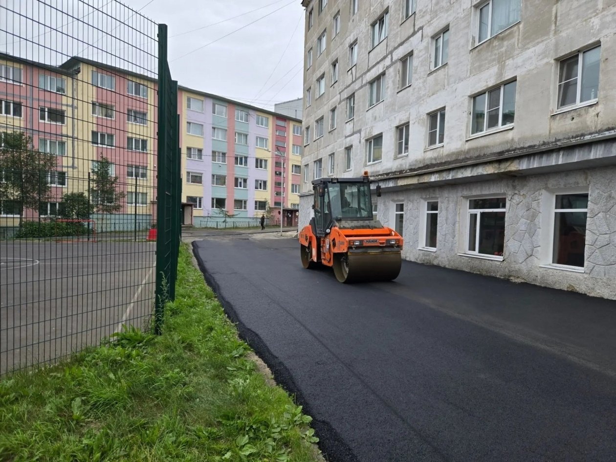 В Магадане городские службы продолжают благоустройство пресс-служба мэрии Магадана