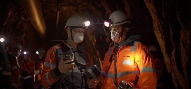 Первая серия сериала &quotМастер&quot Скрин из первой серии документального сериала &quotМастер&quot