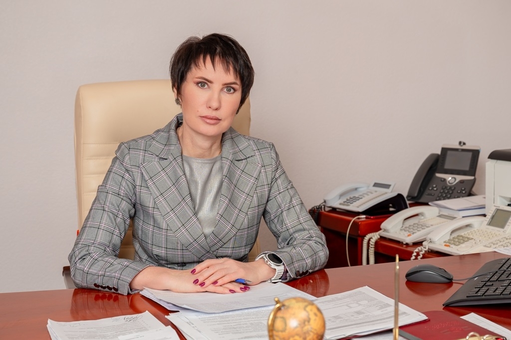 В Магадане сотрудников миграционной службы поздравили с профпраздником Источник